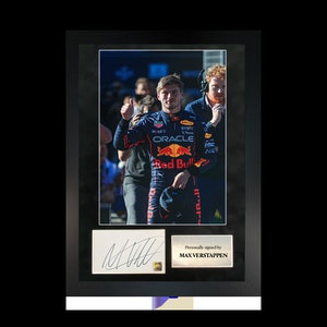 Max Verstappen | A3 handgesigneerde fotolijst met COA