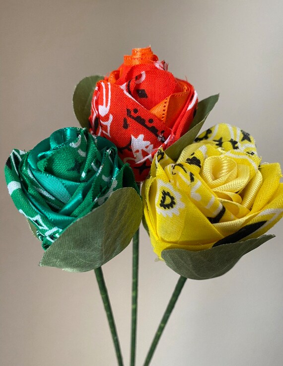 Forest Green/Green Apple w/Red Roses Edge Bandana, HandmadeByMe, Spring/Summer Bandana Fabric Rose - Etsy main image 3