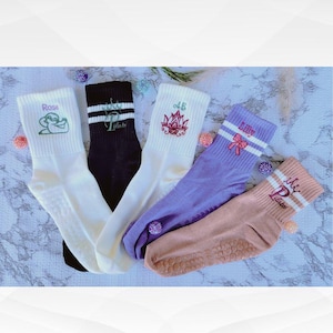 Custom embroidered Yoga Pilates Socks name text logo Non slip personalised sock grip yoga socks Gift for Yoga lover teacher instructor