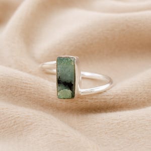 Raw Emerald Ring in 925 Sterling Silver | Handmade Genuine Emerald Ring | Rare Green Stone Jewelry | Gift for Her | Statement Ring