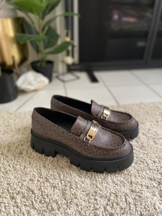 GBG Guess Loafers Size 7 1/2