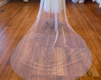 White Pearl Veil | 3 meter long | Bridal Wedding Comb