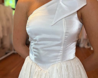 Vintage One Shoulder Bridal Gown