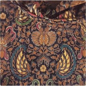 2.6 yd SRI KATON Indonesian hand painted batik fabric, batik wall art, textile art, asian fabric, sarong, head wrap skirt, ethnic clothing