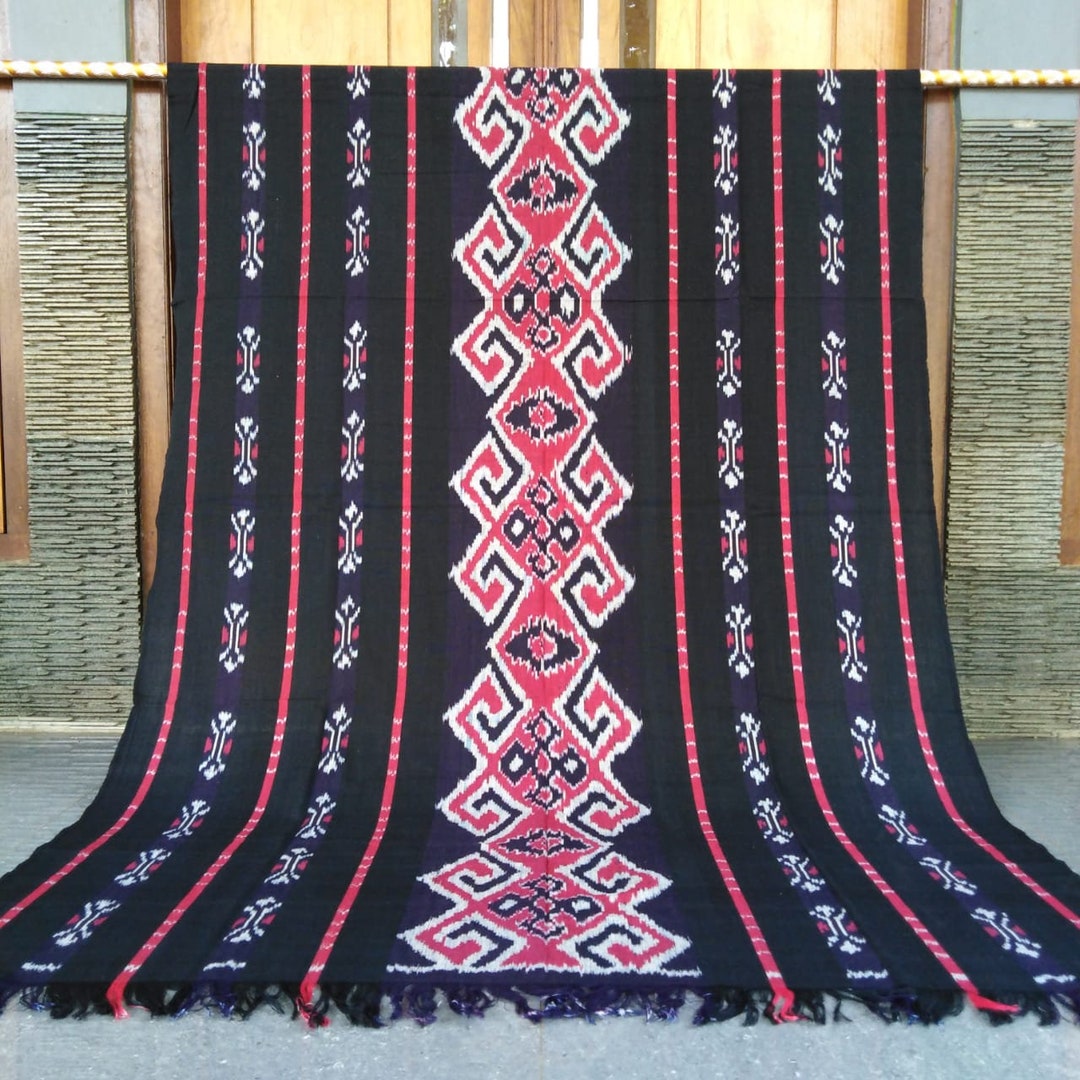 2.6 Yd Indonesian Handwoven Ikat Fabric Wall Hanging, Ethnic Hand Dyed