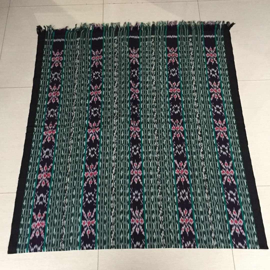 Indonesian handwoven ikat fabric handmade blanket scarf Etsy España