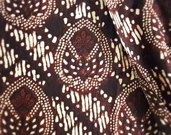 2.2 yd PUTRI SOLO motif batik cap sogan Jogja, Indonesian hand stamped batik fabric, batik wall art, textile art, ethnic clothing, sarong