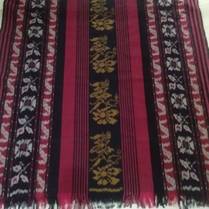 2.6 yd Indonesian handwoven ikat fabric wall hanging, 100% cotton ethnic hand dyed fabric, tribal textile art, tapestry blanket throw runner