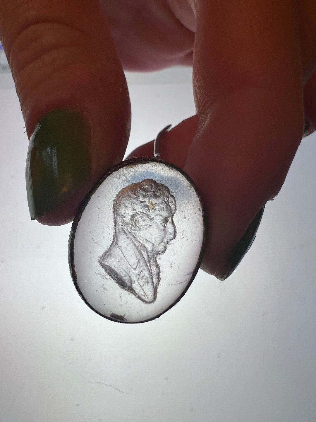 Broche Vintage En Lucite Sculptée Années 40 - Motif Floral - Bijou Ancien Occasion