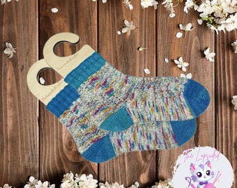 Loom Knit Sock Pattern: Waterfall Toe Up Socks (PDF Download)
