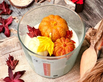 12 oz Pumpkin Rum Cake Scented Candle in clear jar: Perfect for Fall, Thanksgiving, Halloween, and Gatherings