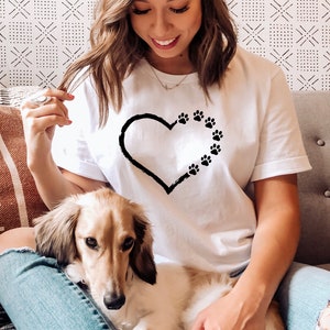 Paw Print Svg, Heart Paw Print SVG, Dog Love Svg, Dog Paw Print SVG, Paw Print Cut File, Commercial Use, Cricut and Silhouette Files.