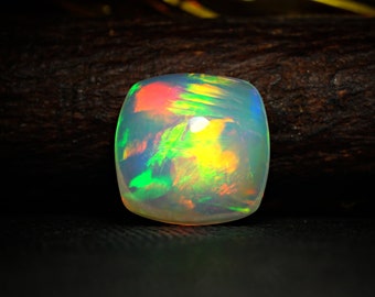 AAA-kwaliteit Ethiopisch Welo Opal kussen cabochon - wit met meervoudig vuur