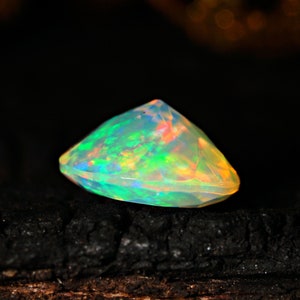 AAA grade natural Ethiopian welo opal - loose natural white opal gemstone - faceted opal 7mm round cut - October birthstone
