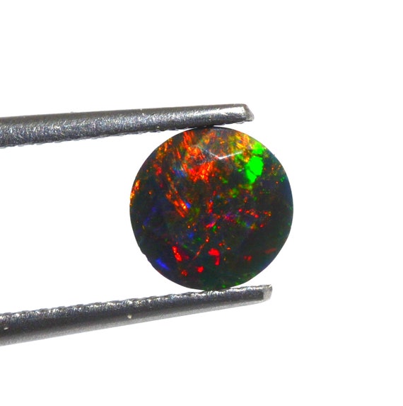 Opale Noire Et Multicolore D'Éthiopie - 7.1x6.9 Mm, 0.63 Ct, Naturelle ★★ P325.149t
