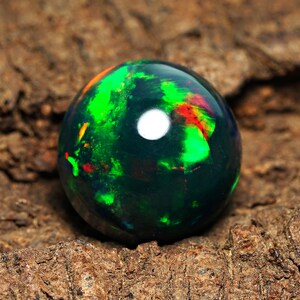 Ethiopian Opal Round Cabochon Loose Gemstone, Semi Precious Stone. (Smocked) S16E45