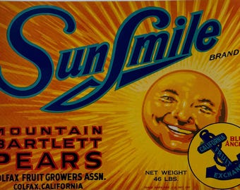 Vintage Sun Smile Pear Crate Label, Colfax California Kitchen Decor