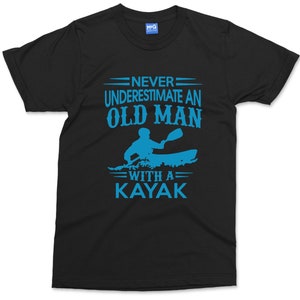 Camiseta divertida de kayak para hombre / Regalos de kayak / Old Man Kayak / Kayak Racing Sport Boat Rowing Dad Grandad Birthday Shirt / Camiseta del Día del Padre