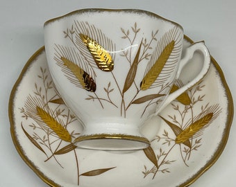 Queen Anne White Gold Wheat Scalloped VintageTeacup
