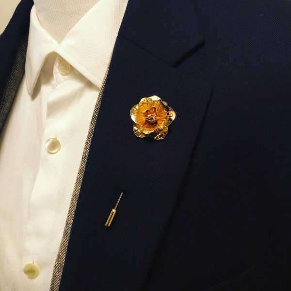 Gold Flower Lapel Pin \ Enamel Pin \ Wedding Lapel Pin Flower \ Groomsmen Wedding Boutonniere Lapel Pin Gold