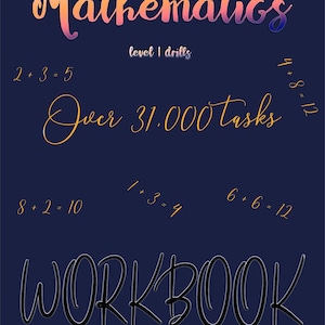 Puede incluir: Una portada de cuaderno de ejercicios azul marino con el título "Mathematics" en una fuente degradada naranja y rosa. La portada incluye problemas de matemáticas y el texto "Over 31.000 tasks". También está presente el texto "I Learn Math".