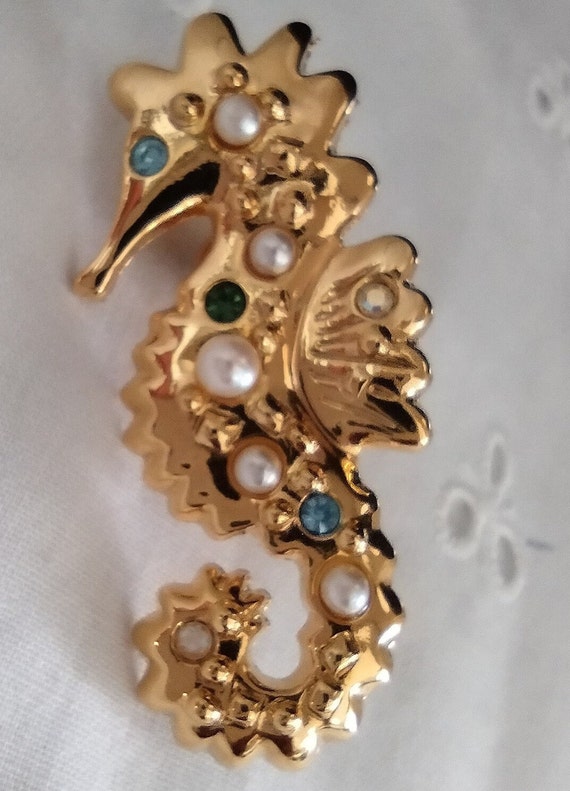 Vintage Avon Seahorse Pearl and Rhinestone Lapel P