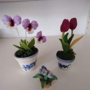 Vintage 3 pc Miniature Clay Flowers in Pots for display or Fairy Garden or Dollhouse