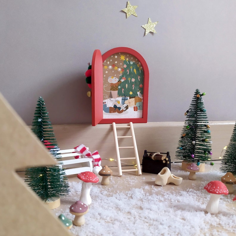 Petite Porte Magique de Noël Fairy Door image 1