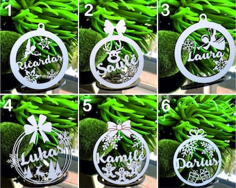 10 Personalised Christmas baubles, Custom Pendants, Laser Engraved Names, Gift Tags, Wood ornaments