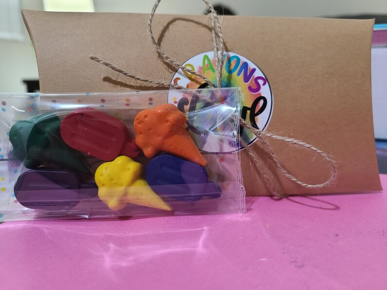 Ice Cream Rainbow Crayon Set