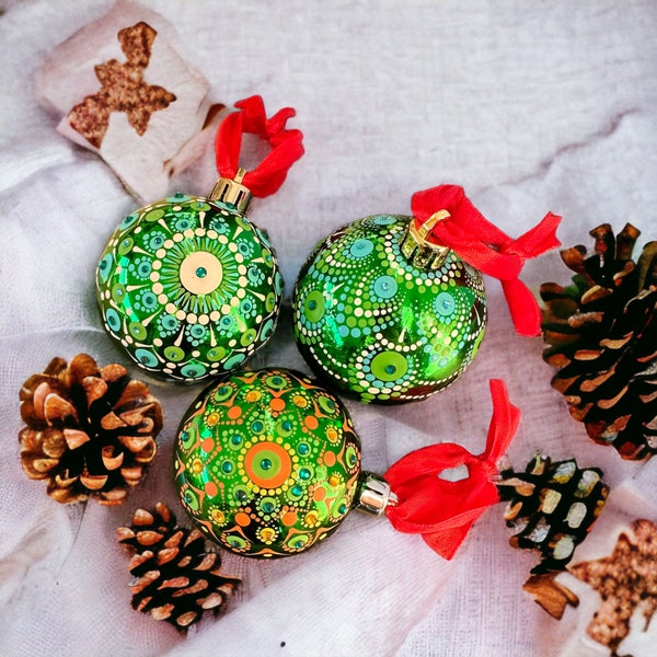 Handgefertigtes Mandala-Kugel-Set, handbemalte Glasornamente für einen atemberaubenden Weihnachtsbaum-Dekor