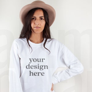 Gildan 18000 Mockup, Gildan White Sweatshirt Mockup, Sweatshirt Model Mockup, Gildan Sweatshirt Mockup, White Sweatshirt Mockup