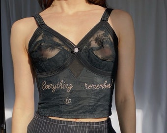 Corsé de encaje vintage con cuentas a mano reelaborado tamaño S/M, sujetador de bala negro transparente ver a través de copas bustier 75B, bralette de cono con cuentas de cotización