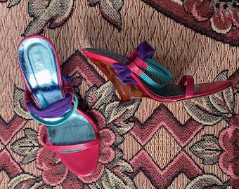 Gr. 37 Jahre Vintage Versace Versus riemchen , mehrfarbige , transparente Keilabsätze