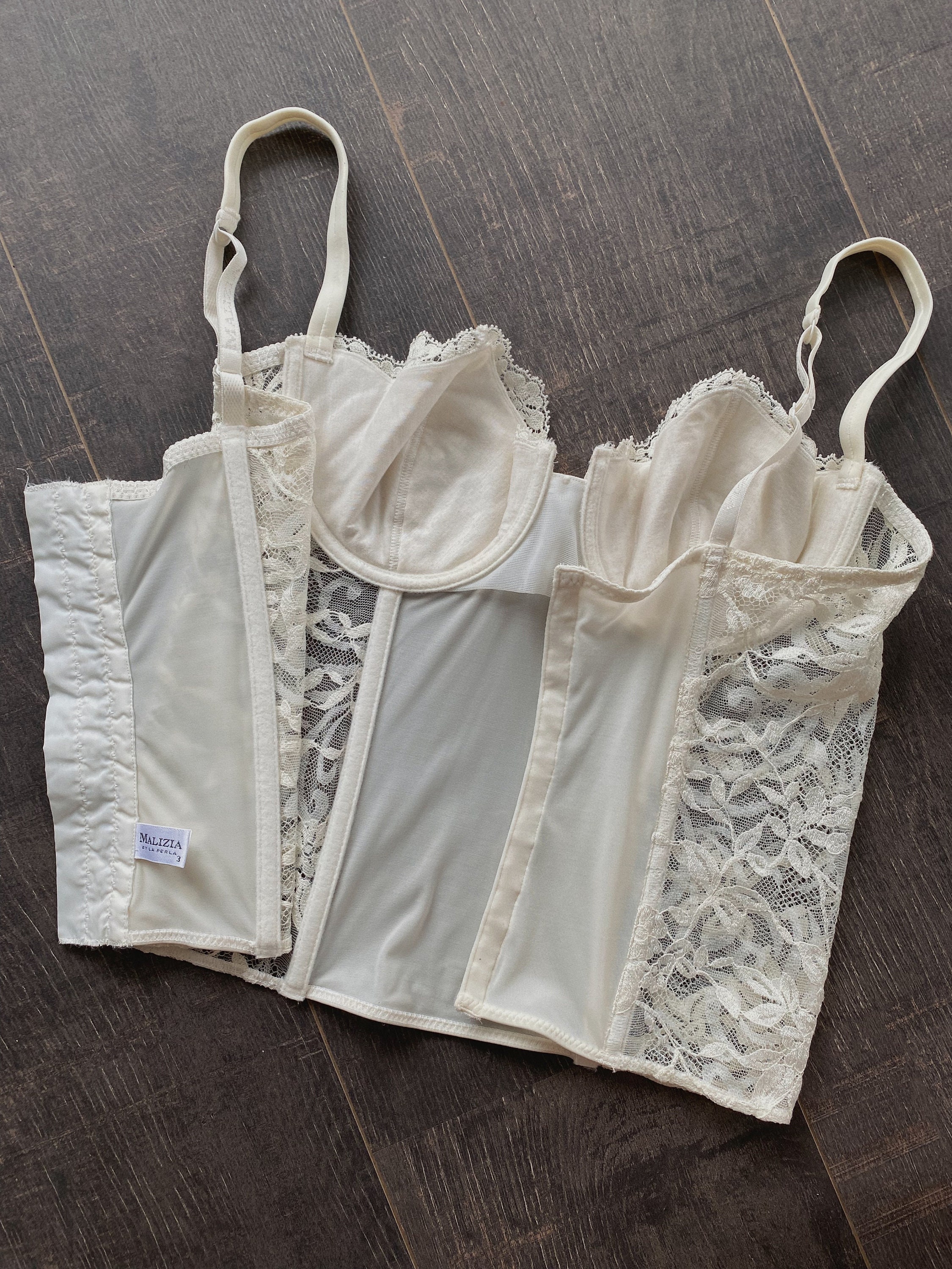 La Perla Off-White Lace 
Garter Corset LA PERLA -- White Lace Corset with Zip Front Boning Garters  main image 3