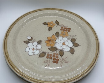 Vintage Crown Manor "Autumn Blossom" 6.75in. Set x 2 Plates - Floral - Kitchen Ware - Japan