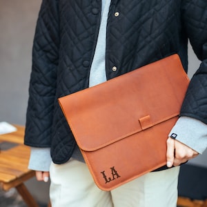 Leather macbook sleeve with felt for MacBook Air 13 / Pro 13 14 15 16 inch with embossing