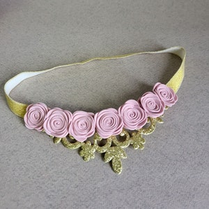 Corona de oro con rosas rosa polvo, tiara de niña, corona de cumpleaños de oro brillante, corona de princesa para el primer cumpleaños