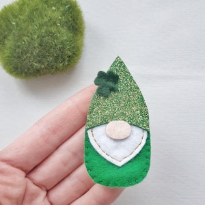 St Patrick&#39;s Day Hair Clip, Leprechaun Hair Clip, Green Hair Clip, St Patty&#39;s Day Barrette, Leprechaun Headband, St Patricks Day Gnome