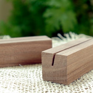 24 segnaposto da tavolo in noce, 7,6 x 2,5 x 2,5 cm, segnaposto, porta biglietti da visita, porta biglietti da matrimonio, decorazioni per tavoli nuziali, porta menù in legno