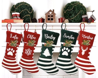 Individuell gestickte Weihnachtsstrümpfe, passende Familienstrümpfe, personalisierter Hundeweihnachtspfoten-Strumpf mit Namen, Hundemama-Weihnachtsgeschenk