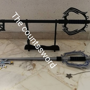 Set of two keys of sora and roxas: oblivion and oathkeeper