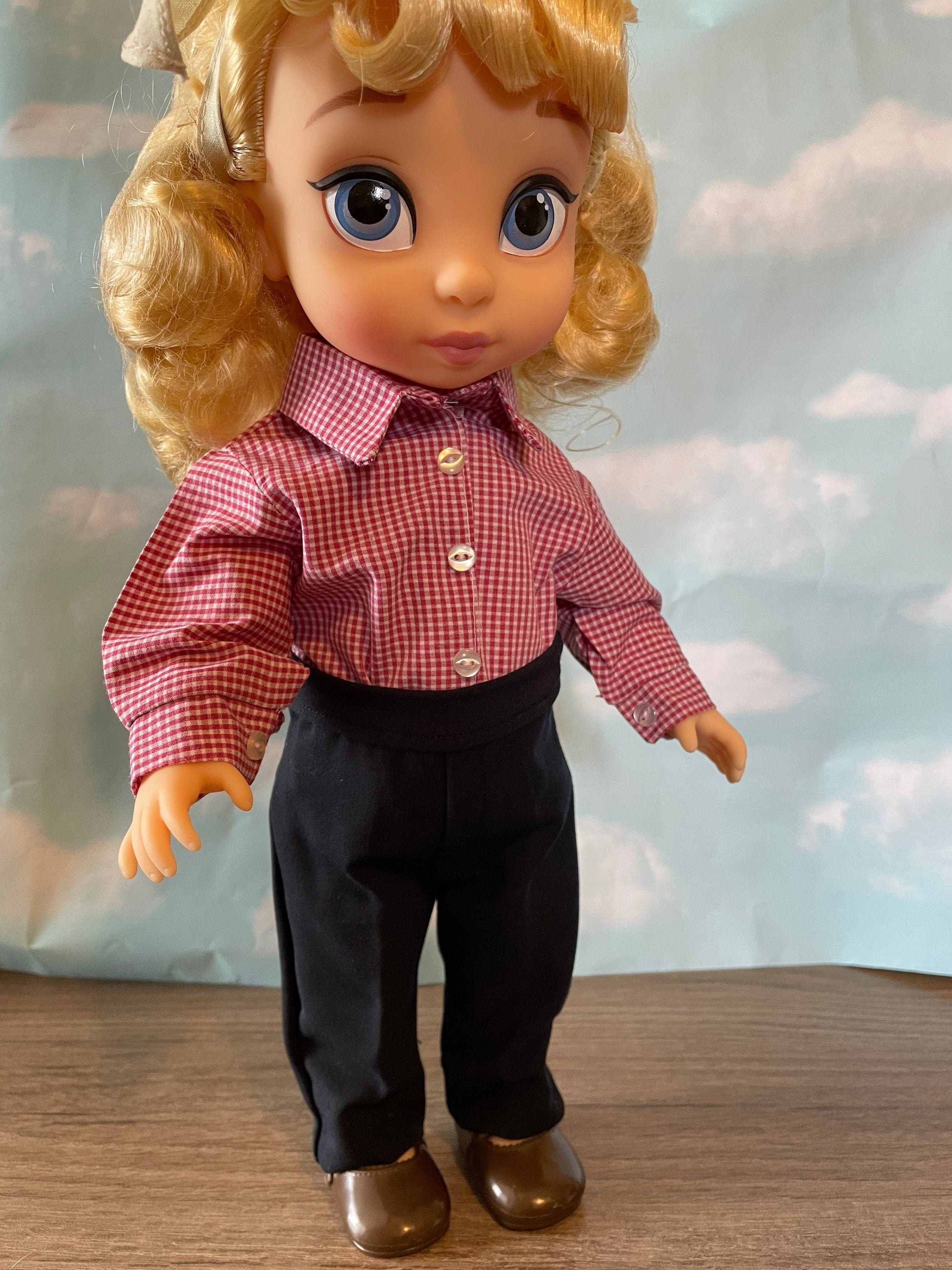 Animator Store Costume - fits 16” doll