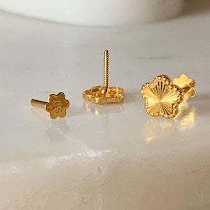 18k Solid Gold Stud Pair