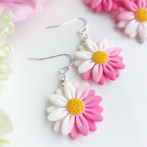Pink Daisy floral earrings- Polymer clay flower earrings- Dainty earrings- Made in Ireland