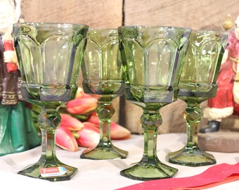 Featured image of post Green Glassware 1940S - Vaseline this term is used differently in different geographic locations.