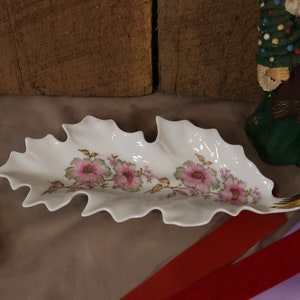 Old Nuremberg Bavaria Germany Leaf & flower candy dish candy. Beautiful fine porcelain with a floral design and eloquently trimmed in gold