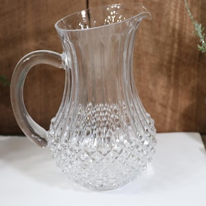 Longchamp (Clear) by CRISTAL D&#39;ARQUES-DURAND . 8&quot; 40oz Crystal Pitcher.  Beautiful Elegant Cut Crystal.