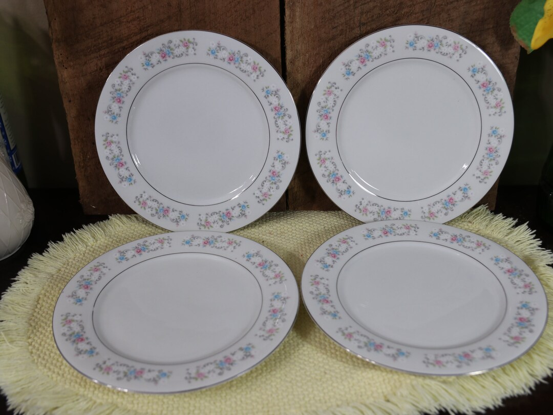 Set of 4 7 5/8 Salad Plates rapture Pattern by Dynasty China