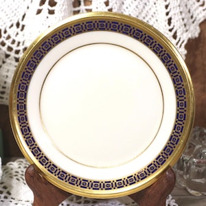 Lenox "Tudor" Bread & Butter Plate, Ivory Cream Porcelain, Gold and Blue Trim. 1966-1991
